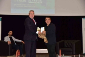 Efsane halterci Halil Mutlu, genç sporcularla buluştu