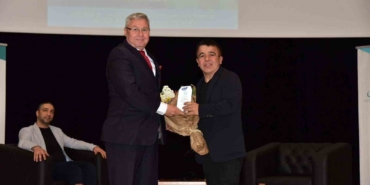 Efsane halterci Halil Mutlu, genç sporcularla buluştu