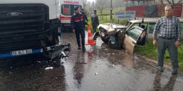 Çanakkale’de tır ile otomobil çarpıştı: 1 yaralı
