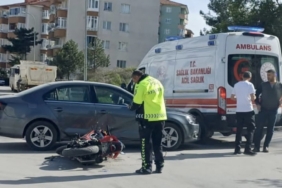 Bilecik’te motosiklet ile otomobil çarpıştı, 1 kişi yaralandı