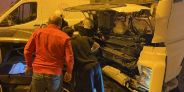 TEM’de 8 araç zincirleme kazaya karıştı: 8 yaralı
