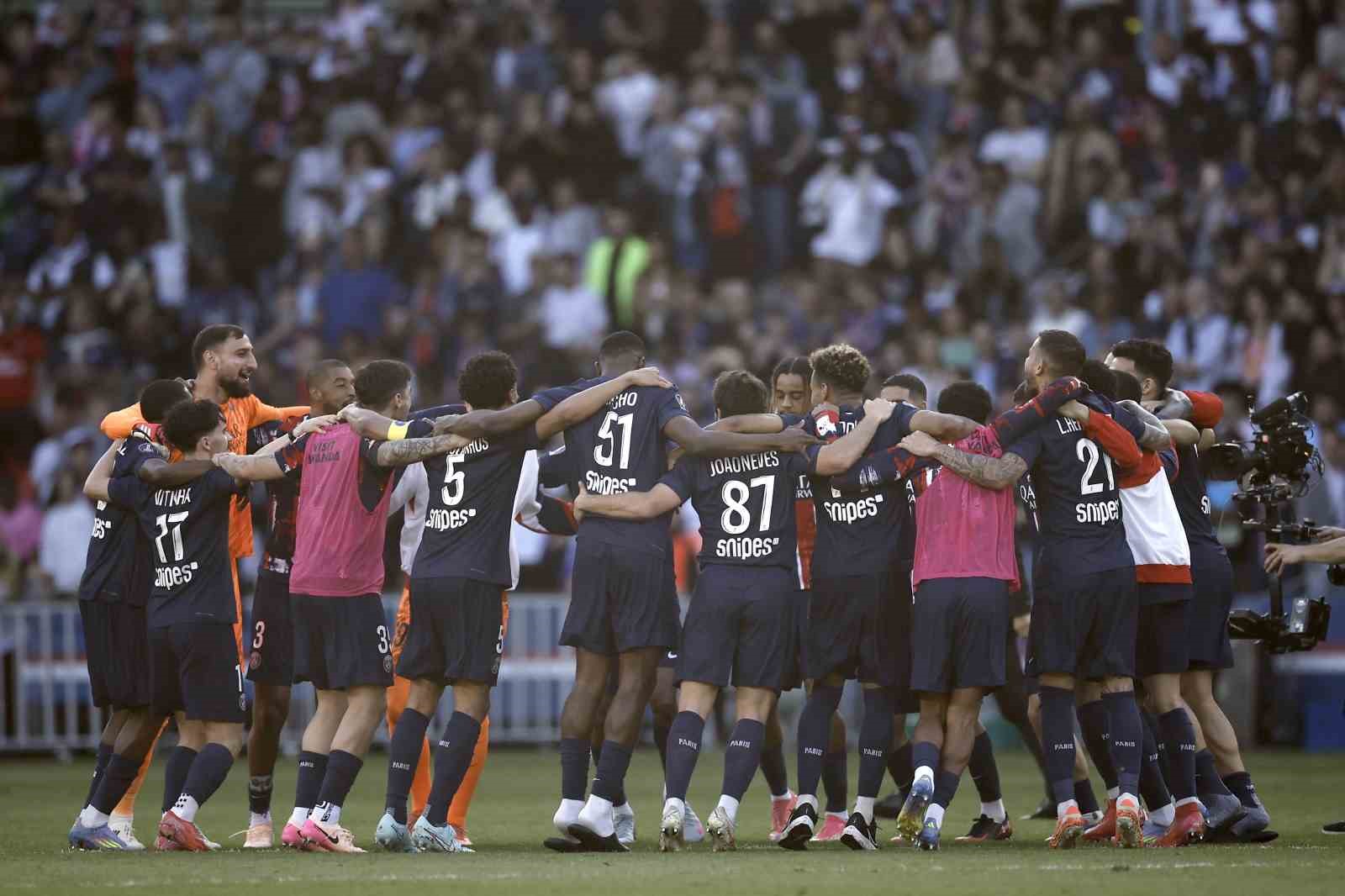 Ligue 1’de Paris Saint-Germain, 6 hafta kala şampiyonluğunu ilan etti