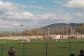 Bilecik’te hakeme kızıp, sahadan çekildiler