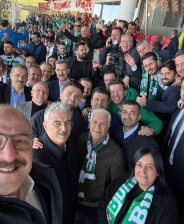 Bursa protokolünü buluşturan fotoğraf