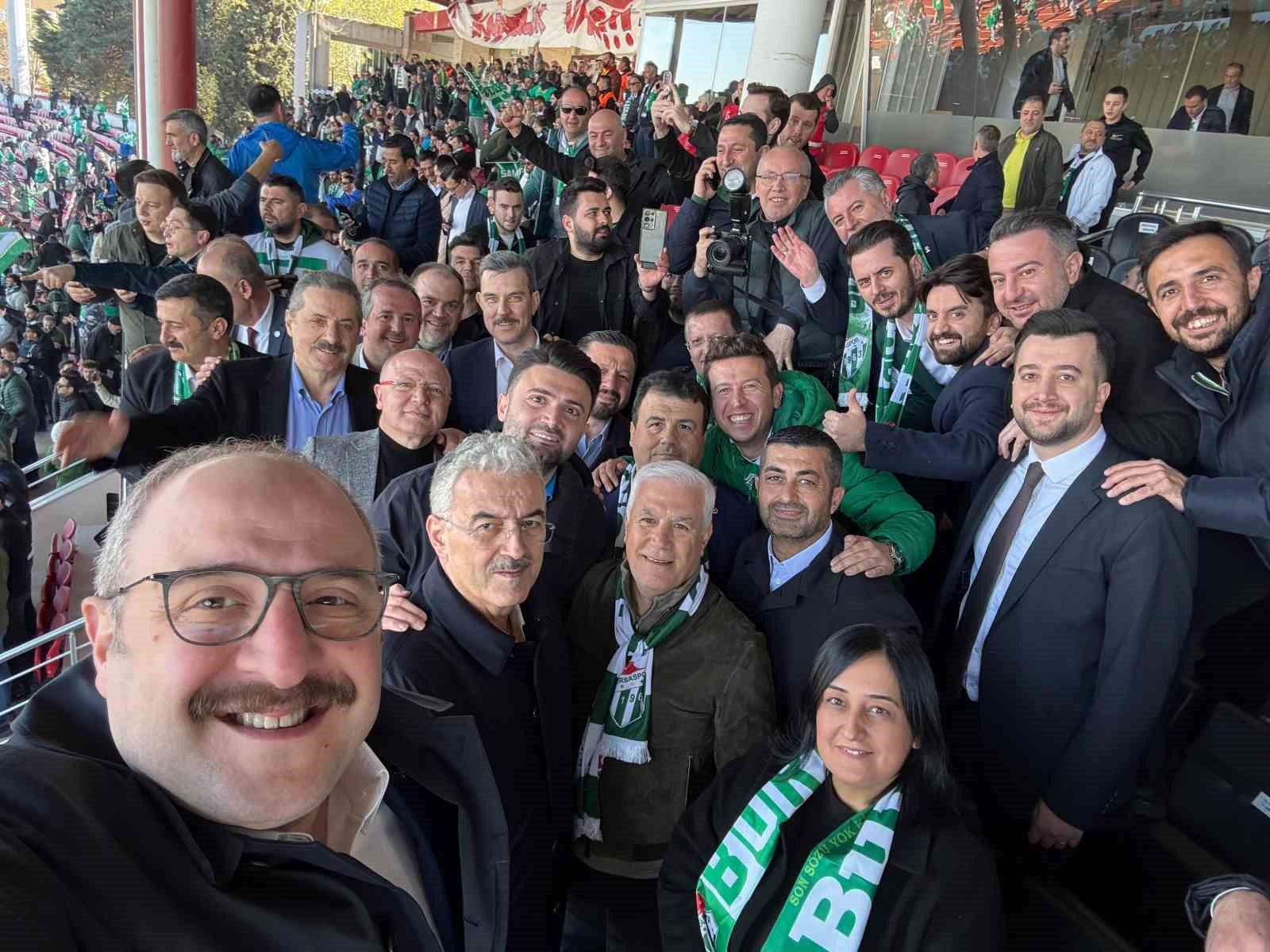 Bursa protokolünü buluşturan fotoğraf