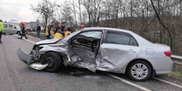 Bursa’da trafik kazası: 3 kişi yaralandı