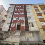 Güngören’de kolonlarından ses gelen 6 katlı bina inceleme yapıldı