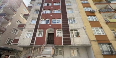 Güngören’de kolonlarından ses gelen 6 katlı bina inceleme yapıldı