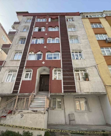 Güngören’de kolonlarından ses gelen 6 katlı bina inceleme yapıldı