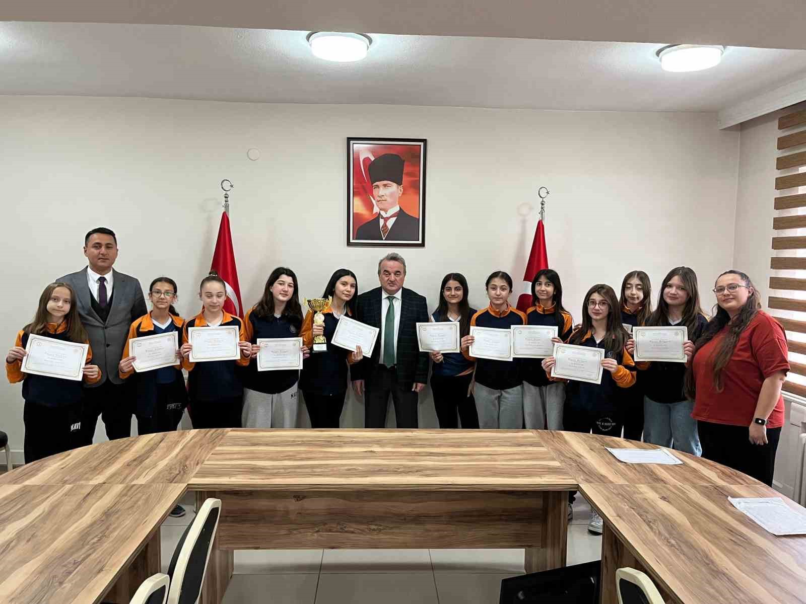 Bozüyük’te sporun yıldızları ödüllendirildi