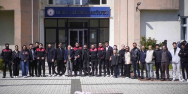 Üniversite kampüsünde polis ekiplerine kavgalı sürpriz