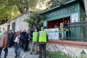 İstanbul Tophane’de her gün 250 kişiye sıcak yemek ikramı