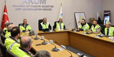 Başkan Alemdar, AKOM’dan açıkladı: "İlk bilgilere göre olumsuzluk yok, tüm birimlerimizle sahadayız"