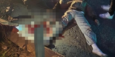 Motosiklet ile hafif ticari araç çarpıştı: 1 ölü, 1 yaralı