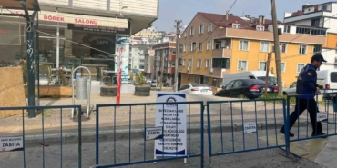 Kurallarına uymayan pazarcı esnafının tezgahı kapatıldı