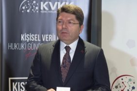 Adalet Bakanı Tunç: "Sınırlarımızın güvenliği ne kadar önemliyse elektronik sistemlerimiz ve saklanan verilerin güvenliği de o kadar önemli"