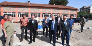 Balıkesir’de devam eden okul inşaatlarına Vali Ustaoğlu’ndan denetim