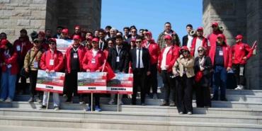 Bakan Yardımcısı Koçoğlu: "Millet olma bilincimizi diri tuttuğumuz müddetçe, bu topraklarda daima şehitlerimizin ruhu yaşayacaktır"