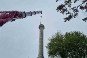 Beylikdüzü’nde Bakırcılar Sanayi Camii’nin eskiyen minaresi kontrollü olarak yıkıldı