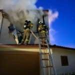 Ayvalık’ta açık unutulan elektrikli ısıtıcı yangın çıkarttı