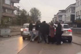 Bursa’da "yol verme" kavgası: Sürücüler ve yolcular birbirine girdi