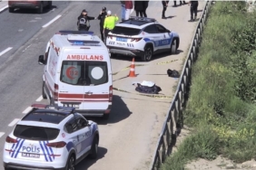 Silivri’de geri manevra yapan tır yaşlı adama çarptı