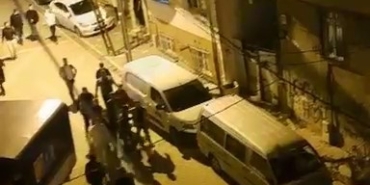 Esenyurt’ta vatandaşlar uyuşturucu satıcılarının peşine düştü: O anlar kamerada