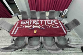 Beykoz’da 3 katlı villaya kumar baskını: 38 gözaltı