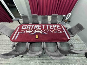 Beykoz’da 3 katlı villaya kumar baskını: 38 gözaltı