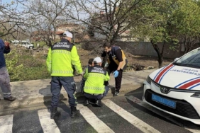 Arnavutköy’de kamyonet ile kamyon çarpıştı: 2 yaralı