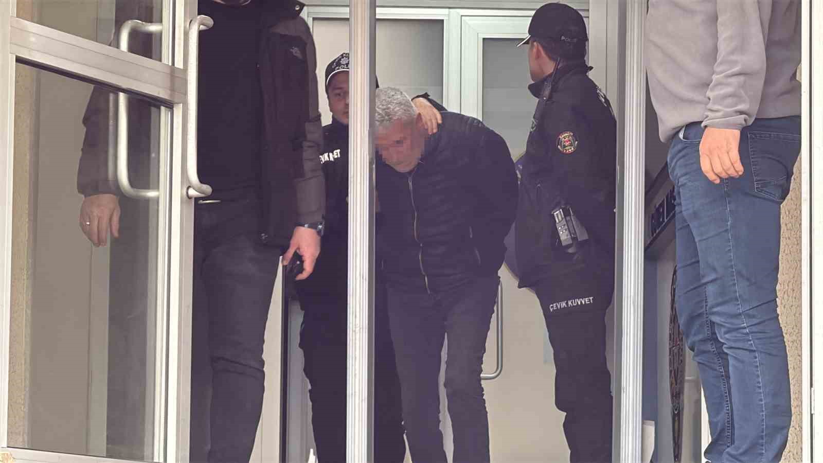 5 kişinin öldüğü katliamda gözaltına alınan 12 kişiden 8’i adliyede