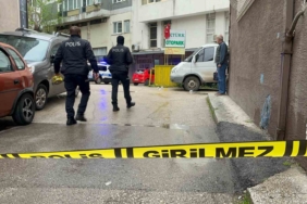 Motosikletle gelip defalarca ateş etti