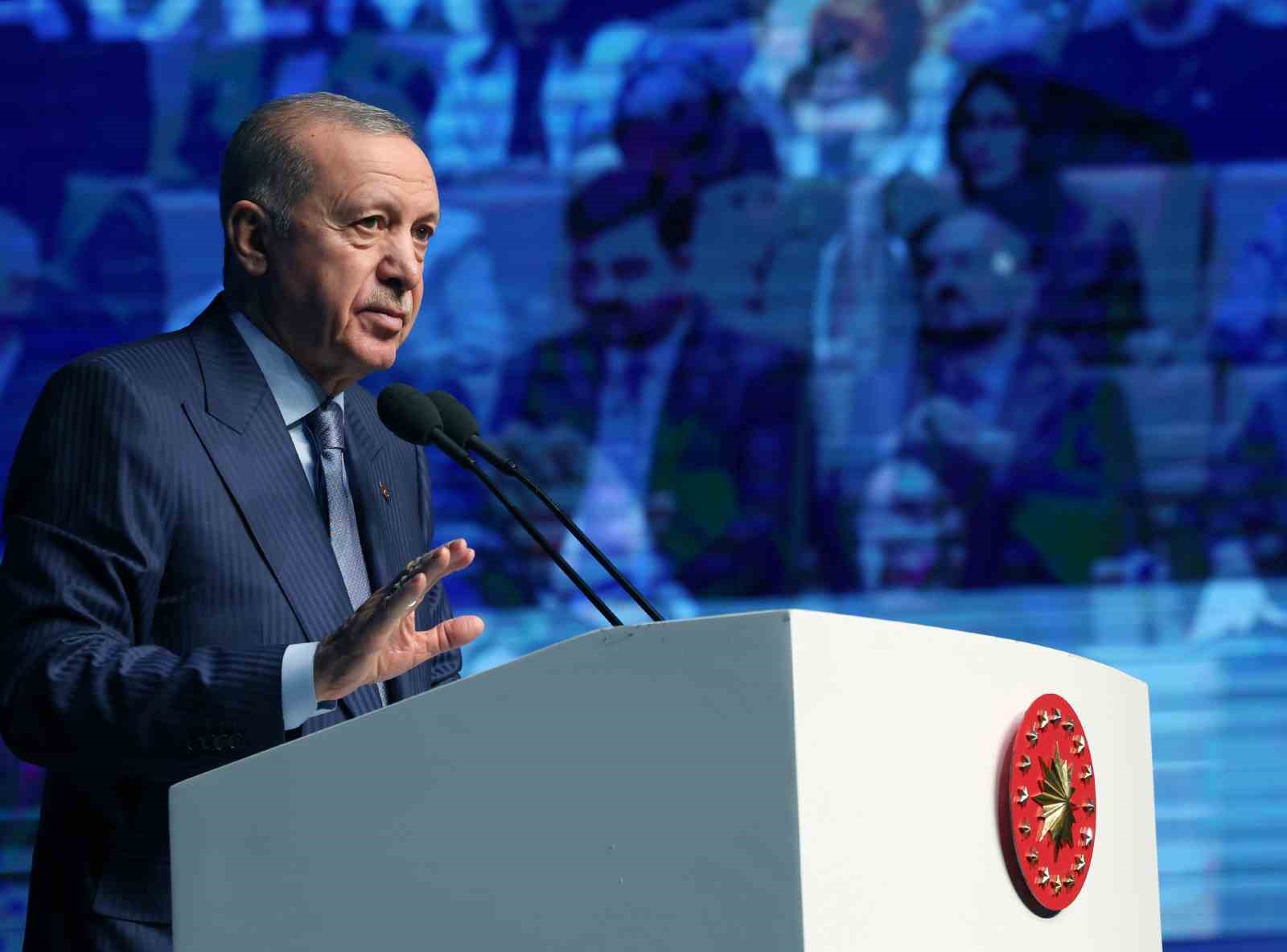 Cumhurbaşkanı Erdoğan’dan uyarı: "Nüfusumuzdaki azalış sorunu ülkemiz için savaştan daha önemli bir tehdit"