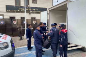 Ayvacık’ta kaçak göçmenleri taşıyan bot battı...5 kişi hayatını kaybetti