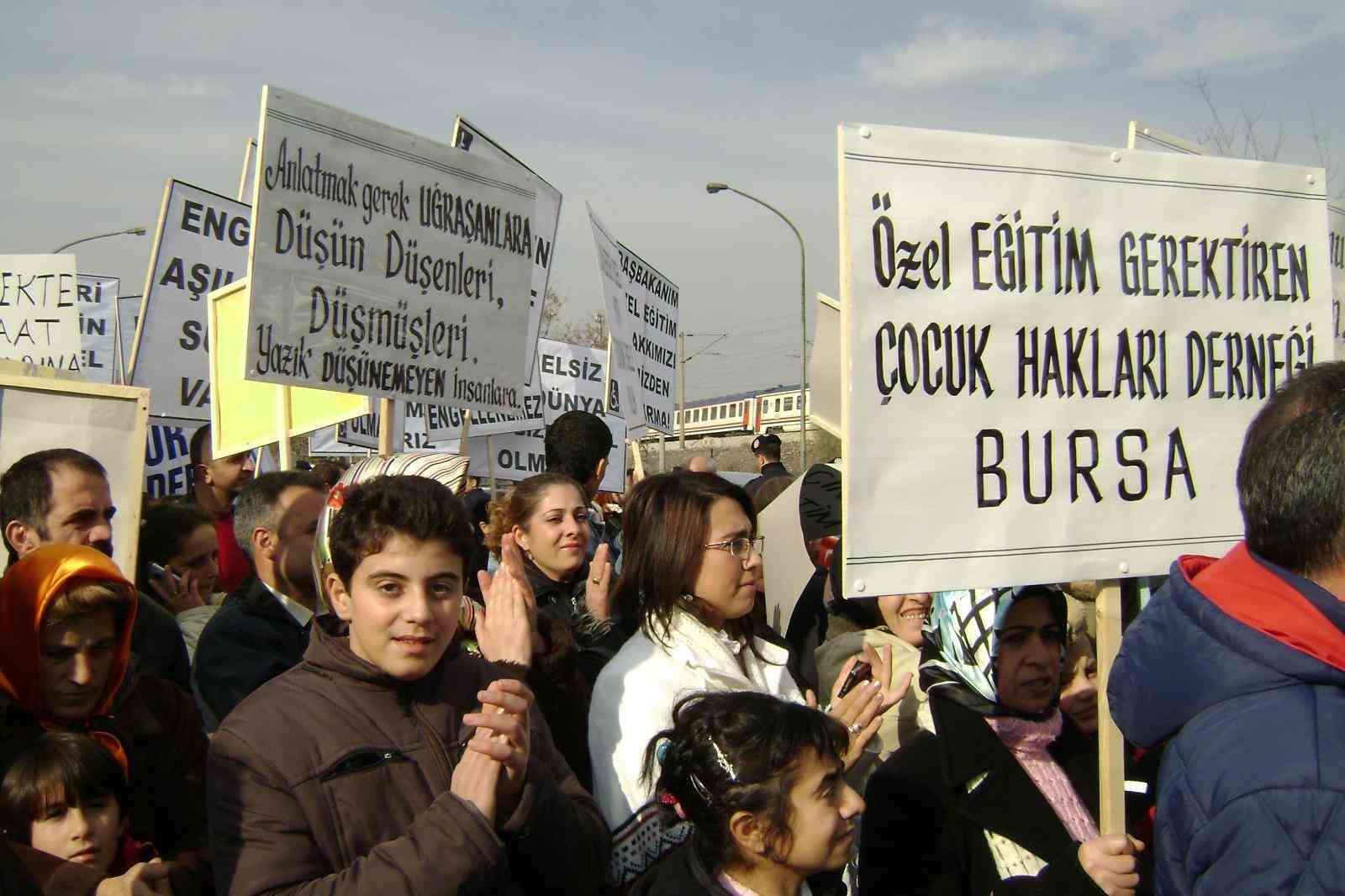 Bursa’daki AVM’ler ayrımcılığa karşı öncü olsun