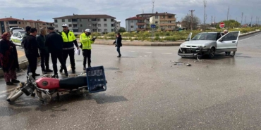 İznik’te otomobil ile motosiklet çarpıştı:1 yaralı