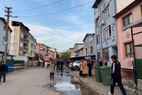 Çatı katında çıkan yangın yürekleri ağza getirdi