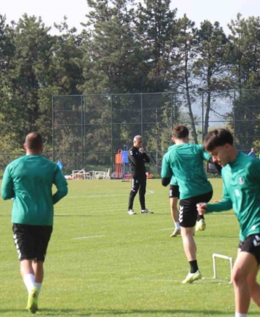 Sakaryaspor, İrfan Buz ile ilk idmanına çıktı