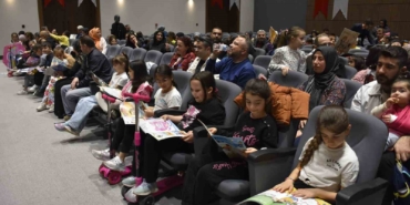 Karacabey’de kitap ve eğlence birleşti