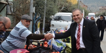 Başkan pazarcı esnaflarıyla bir araya geldi