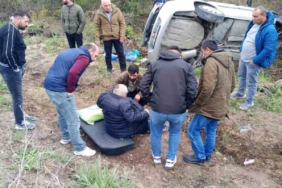 Çatalca’da araç ağaca saplandı: 1 yaralı