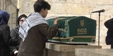 Sedefkâr Karazeybek son yolculuğuna uğurlandı