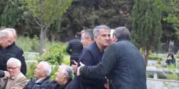 Trabzonspor Onursal Başkanı Mehmet Ali Yılmaz, kabri başında anıldı