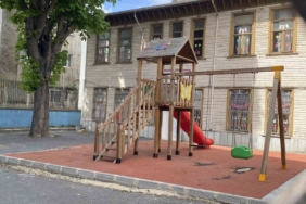 Üsküdar’da anaokulu deprem sonrası hasar gördü