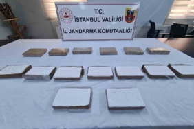 Eyüpsultan’da Jandarma’nın uyuşturucu operasyonu kamerada