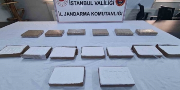 Eyüpsultan’da Jandarma’nın uyuşturucu operasyonu kamerada