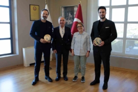 Beyaz Güvercinler Burs Programı’na bağış desteği