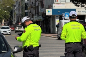 Balıkesir’in Gönen ilçesinde trafik uygulaması: 46 araç kontrol edildi