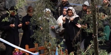 Duruşma sonrası ailesinden Mattia Ahmet Minguzzi’nin tahrip edilen mezarına ziyaret