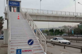 Üst geçitler bakım ve onarımdan geçiriliyor